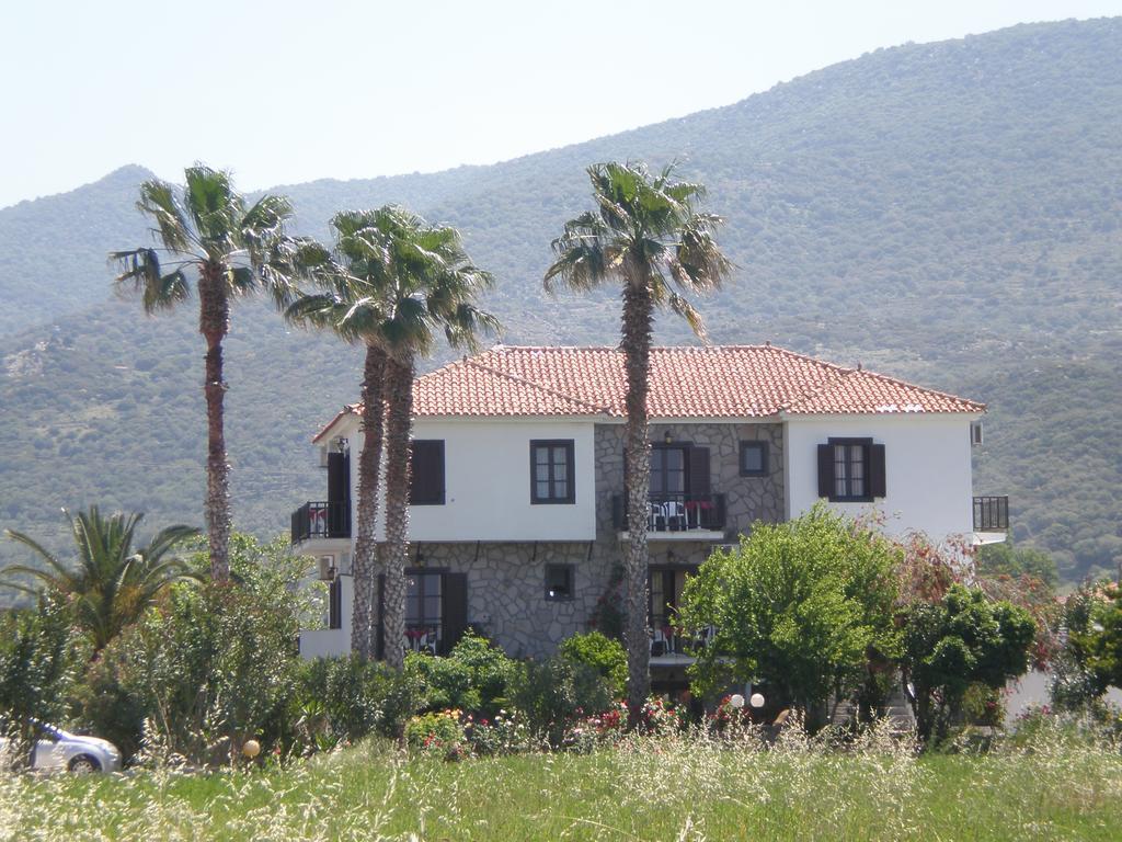Islands Apartments Pétra Kültér fotó